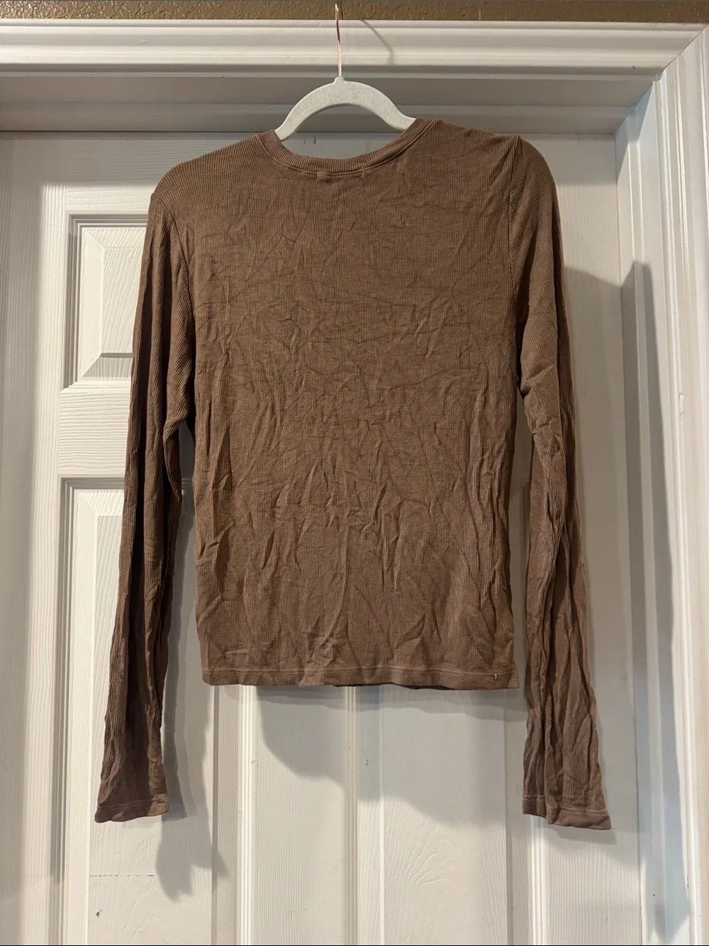 Michael Stars Brown V-Neck Long Sleeve Tee - Picture 3 of 4
